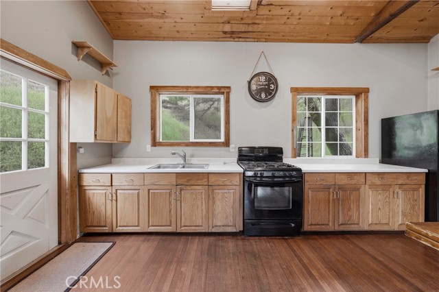 6400 Scotts Valley, Lakeport