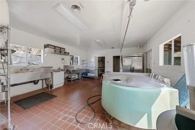 6400 Scotts Valley, Lakeport