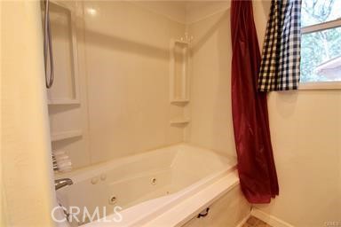 5532 Pine Avenue, Clearlake