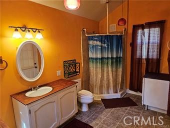5532 Pine Avenue, Clearlake