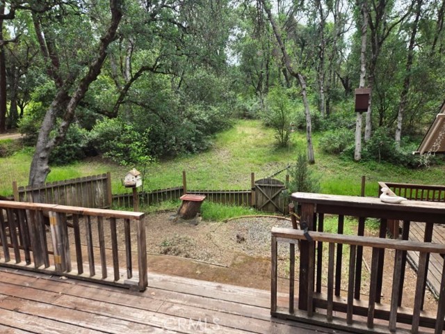 5532 Pine Avenue, Clearlake