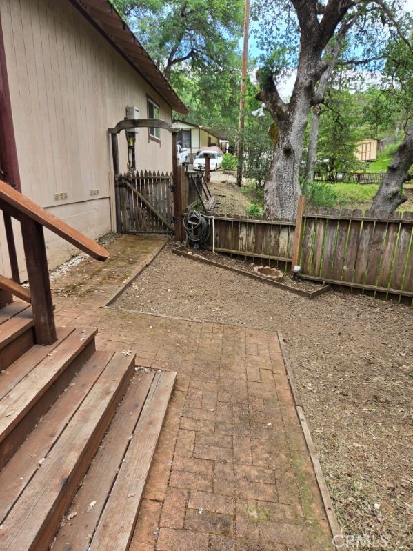 5532 Pine Avenue, Clearlake