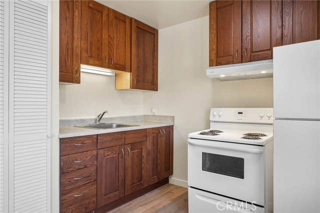 10670 Lakeshore Drive, Clearlake
