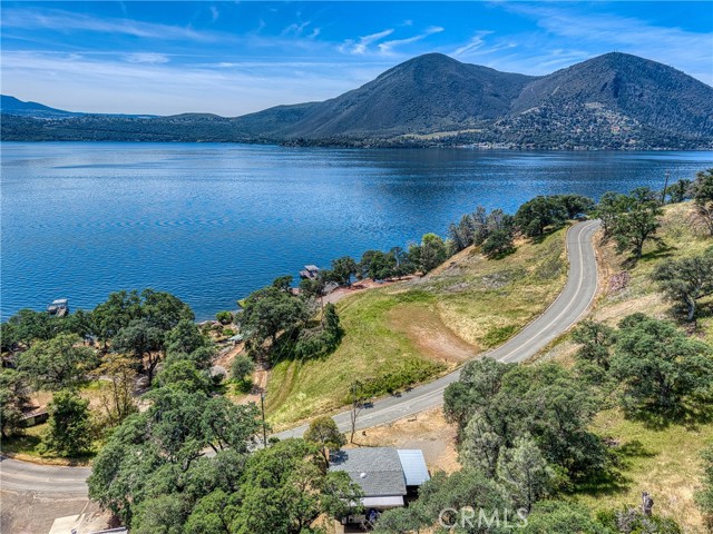 10670 Lakeshore Drive, Clearlake