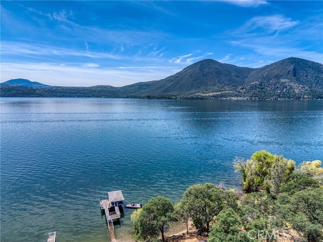 10670 Lakeshore Drive, Clearlake