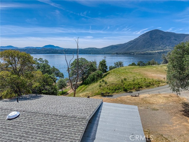 10670 Lakeshore Drive, Clearlake
