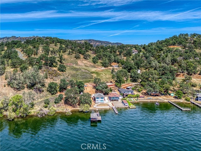 10670 Lakeshore Drive, Clearlake