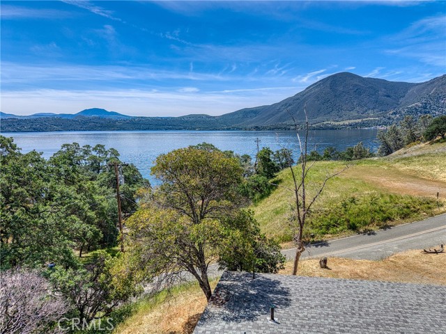 10670 Lakeshore Drive, Clearlake