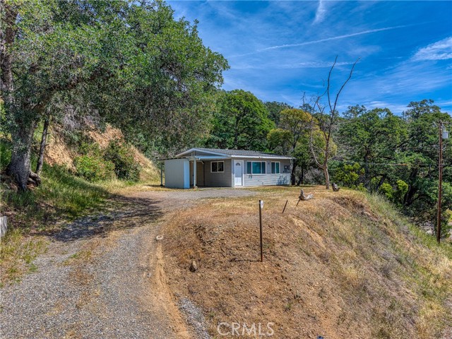 10670 Lakeshore Drive, Clearlake