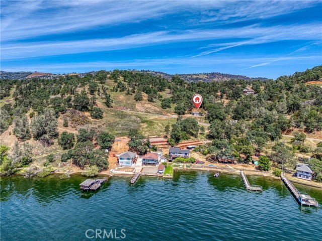 10670 Lakeshore Drive, Clearlake