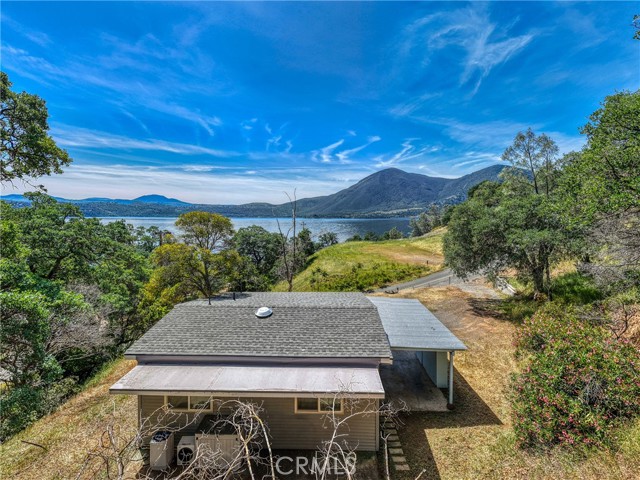 10670 Lakeshore Drive, Clearlake