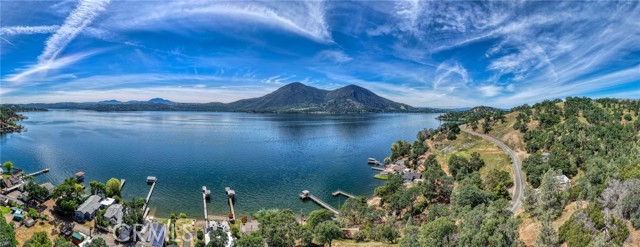10670 Lakeshore Drive, Clearlake