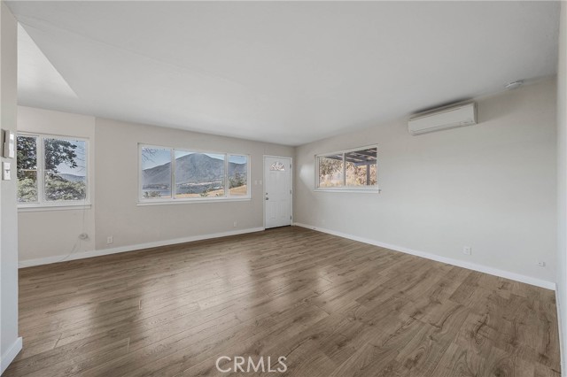 10670 Lakeshore Drive, Clearlake
