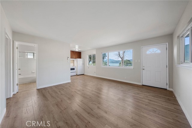 10670 Lakeshore Drive, Clearlake