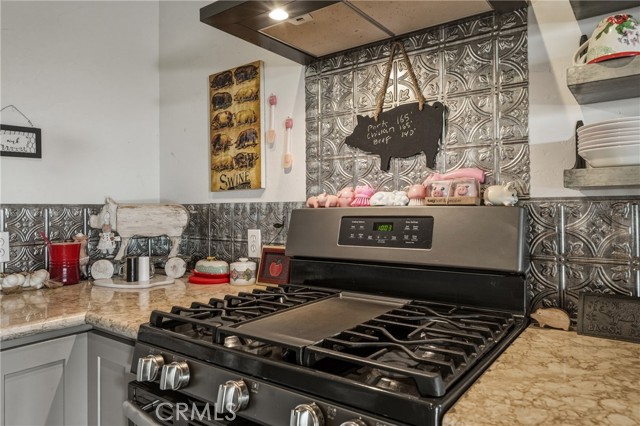 5568 Teton, Kelseyville