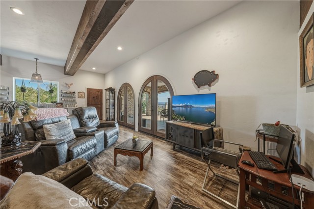 5568 Teton, Kelseyville