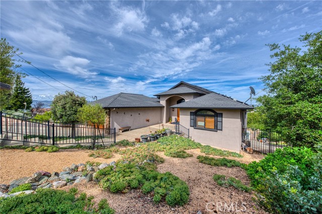 5568 Teton, Kelseyville