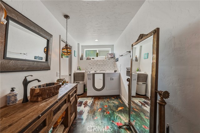 5568 Teton, Kelseyville