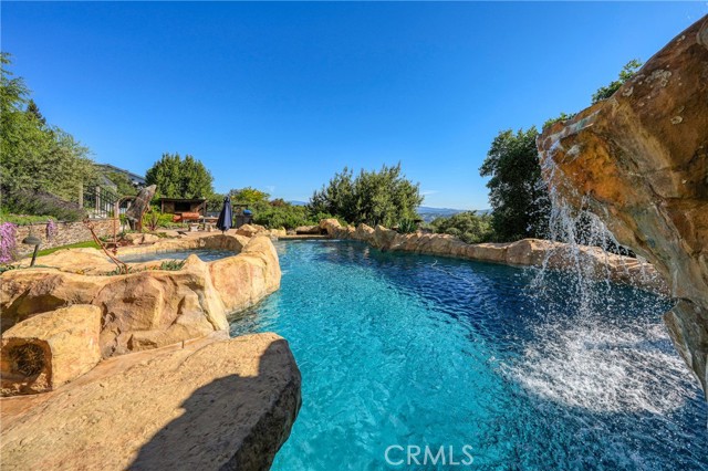5568 Teton, Kelseyville