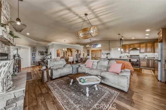 5568 Teton, Kelseyville