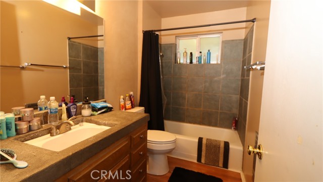 11420 North Drive, Clearlake