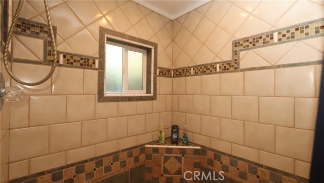 11420 North Drive, Clearlake