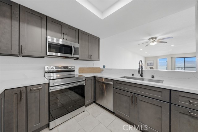 10 Royale, Lakeport