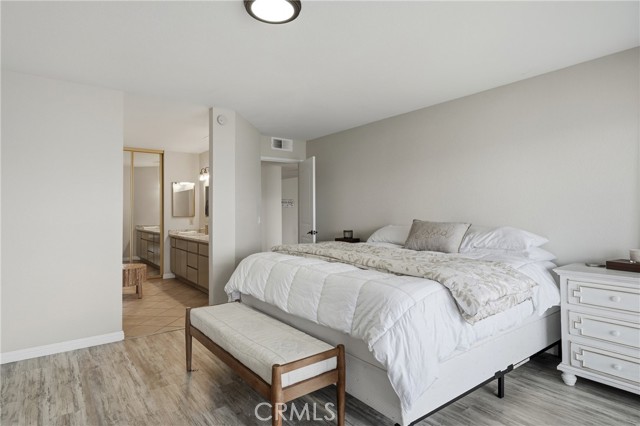 10 Royale, Lakeport