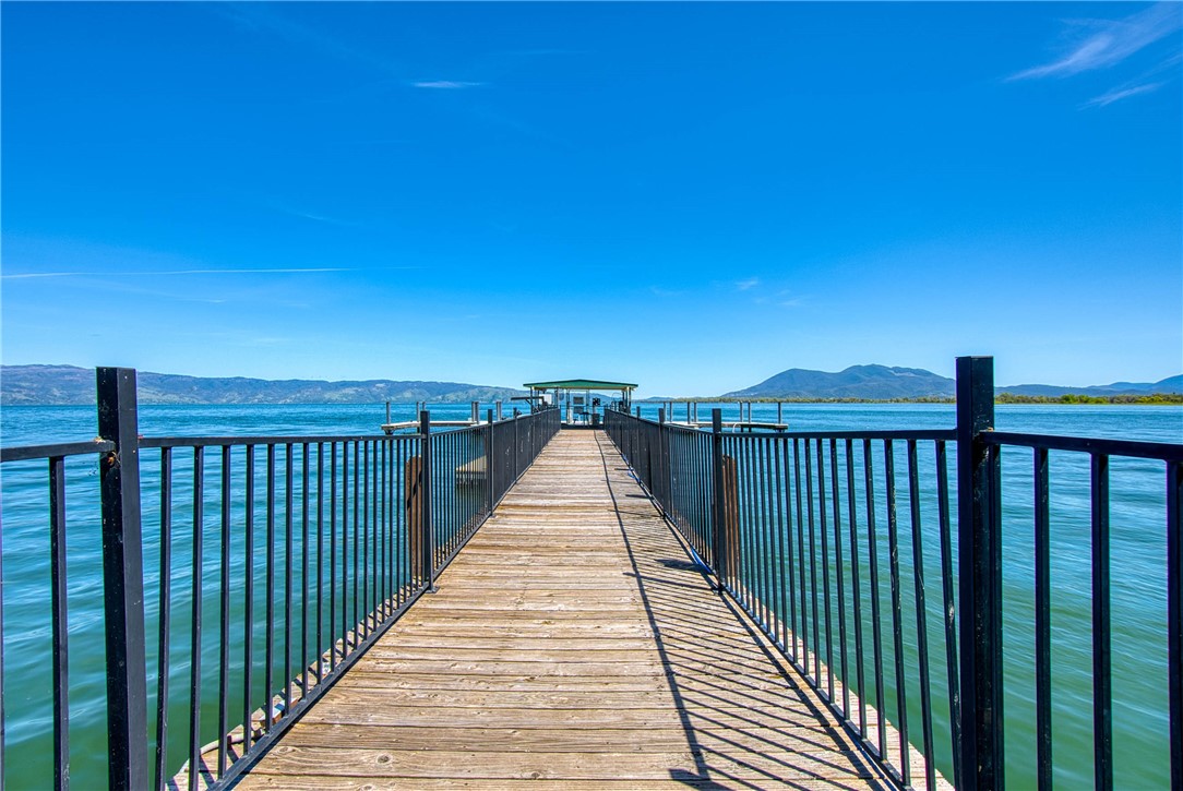 10 Royale, Lakeport
