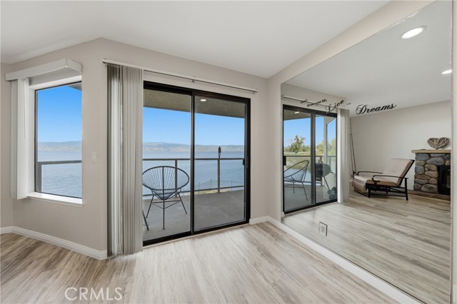 10 Royale, Lakeport