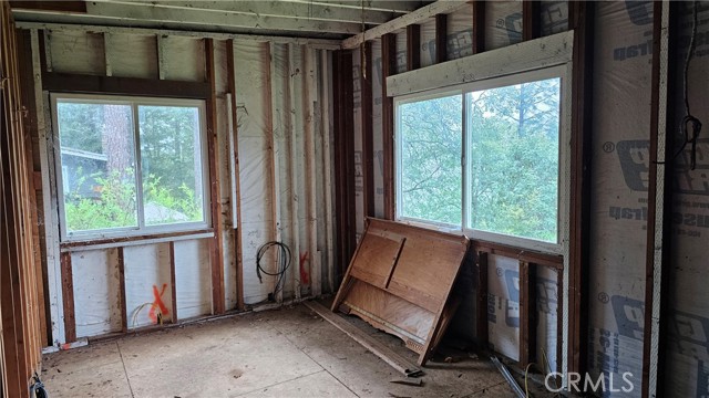 10369 Hilltop Road, Middletown