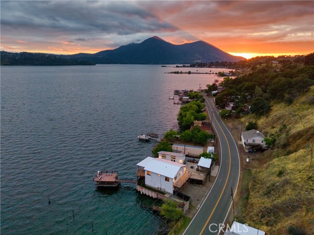 12521 Lakeshore, Clearlake