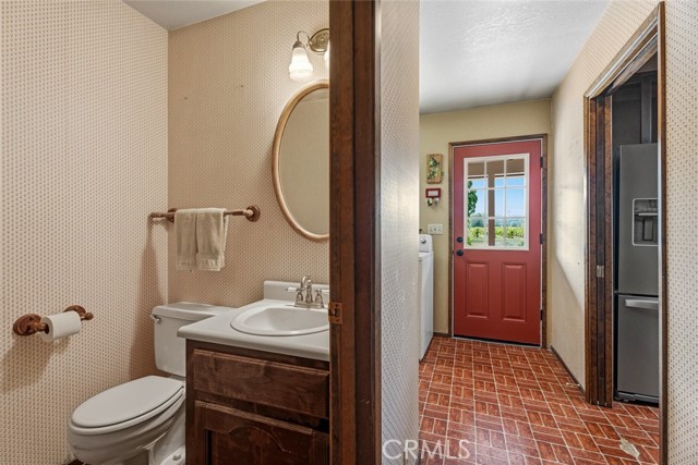 4720 Clark, Kelseyville