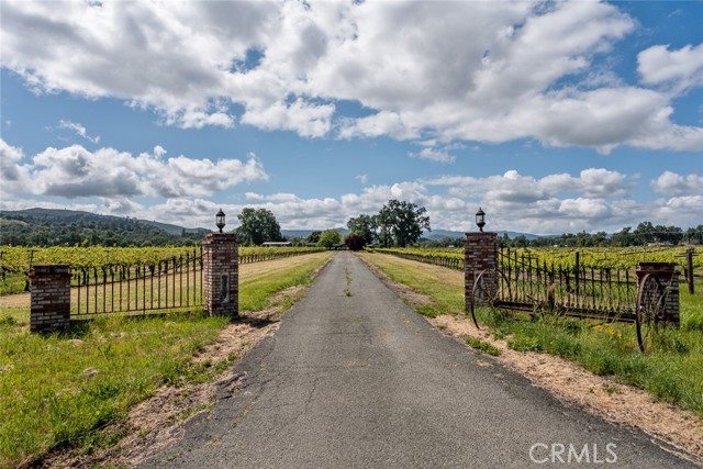 4720 Clark, Kelseyville