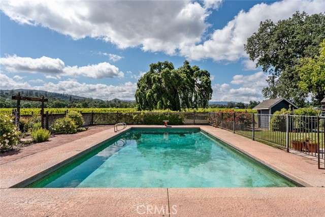 4720 Clark, Kelseyville