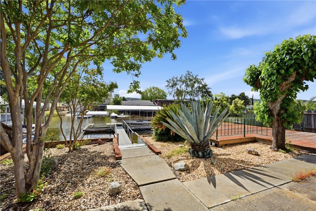 564 Keys, Clearlake Oaks