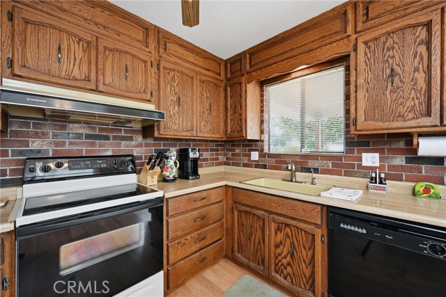 564 Keys, Clearlake Oaks