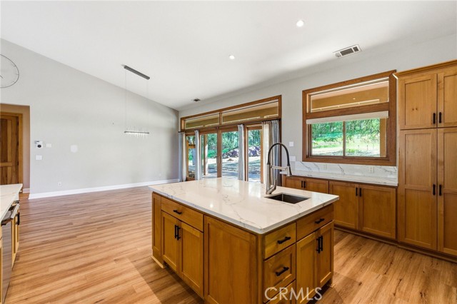 17205 Black Oak Hill, Middletown