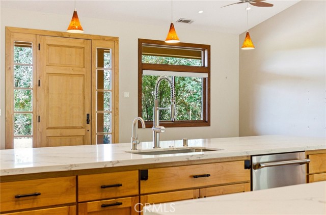 17205 Black Oak Hill, Middletown