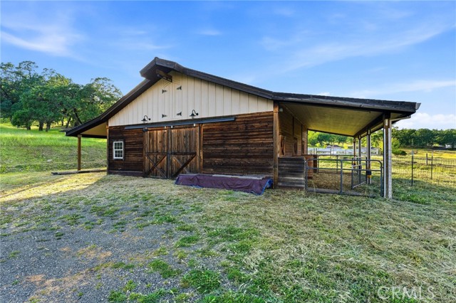 17205 Black Oak Hill, Middletown