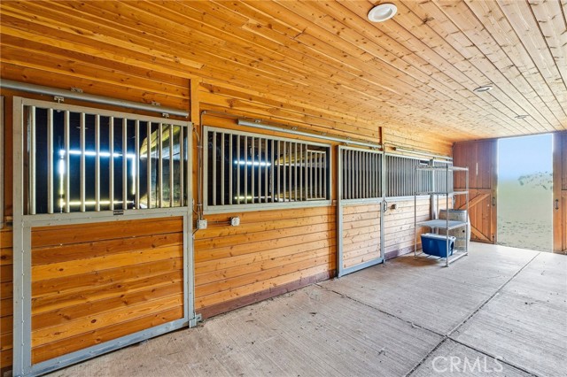 17205 Black Oak Hill, Middletown