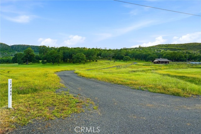 17205 Black Oak Hill, Middletown