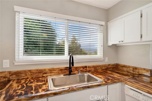 9786 Mount Hood Way, Kelseyville