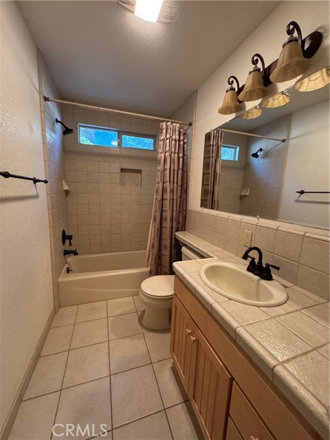 9651 St. Helena Drive, Cobb