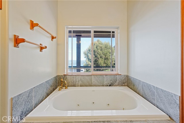 7866 Evergreen, Kelseyville
