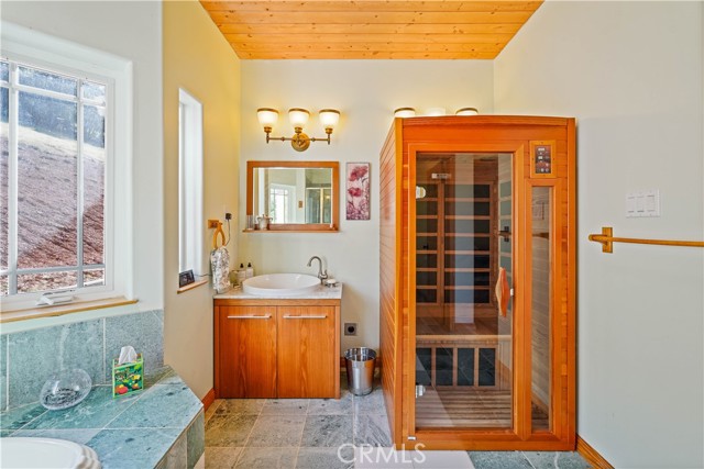 7866 Evergreen, Kelseyville