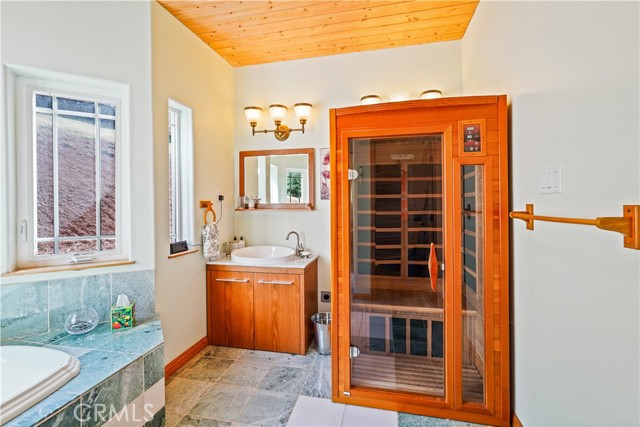 7866 Evergreen, Kelseyville