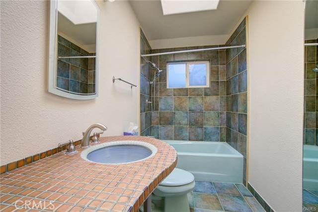 4090 Lakeshore Boulevard, Lakeport