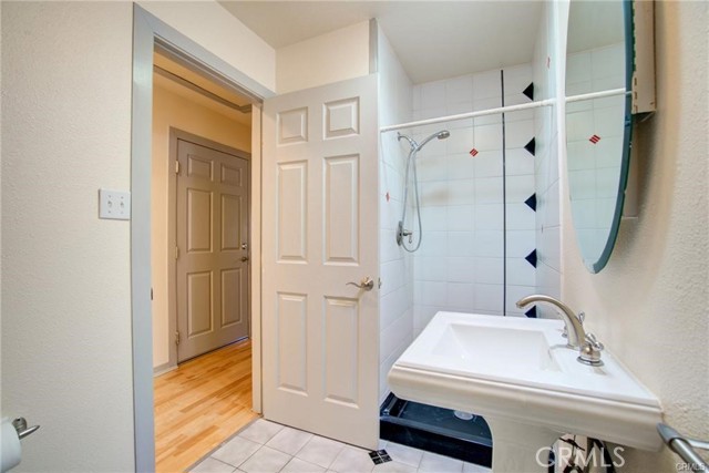 4090 Lakeshore Boulevard, Lakeport