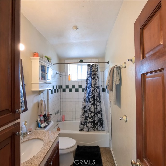 18237 Hidden Valley, Hidden Valley Lake